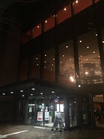 新宿文化センター入り口